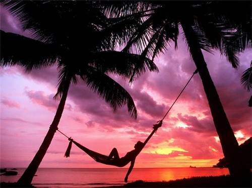 平坝县长袖连衣裙加盟创业选择哪家品牌还能做